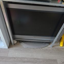 32 Inch Tv Sylvania 