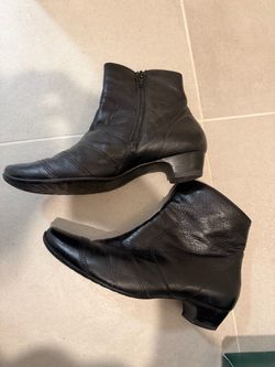 Paul Green Black Leather Booties 7.5