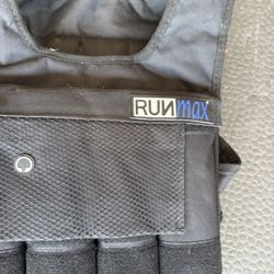 Run max 20 Lb. Weight Vest With Shoulder Pads 