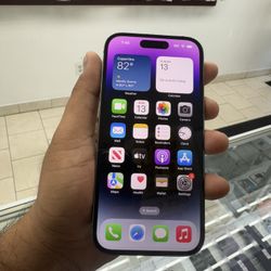 Iphone 14 pro 256gb Factory unlocked with charger Purple 