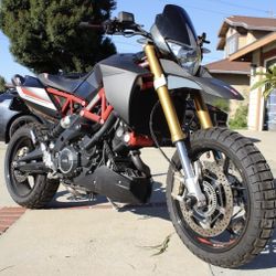 2018 APRILIA Dorado Supermoto