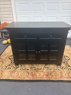 Howard Miller Wine and Bar Cabinet