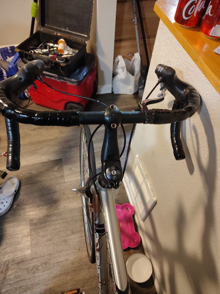 1000 TREKROADBIKE