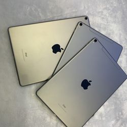 iPad Pro 1st Gen 10.5in 64GB WIFI + 4G UNLOCKED 