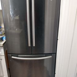 Free Samsung refrigerator .