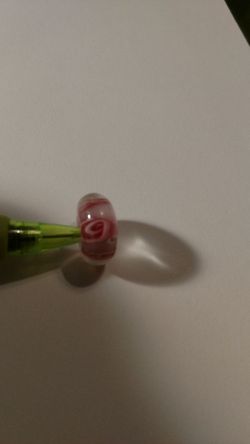 Bead with roses