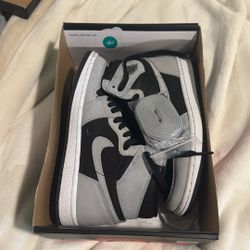 Nike Air Jordan 1 Retro High OG Reverse Shadow