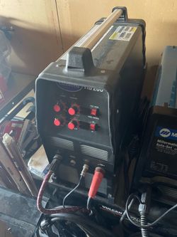 Welder TIG 200