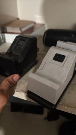 Xbox One chargers no cable