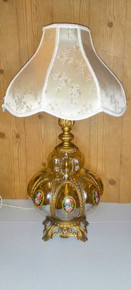 Accurate Casting Electric Table Lamp Glass Iridescent W/ Floral Rose Decals