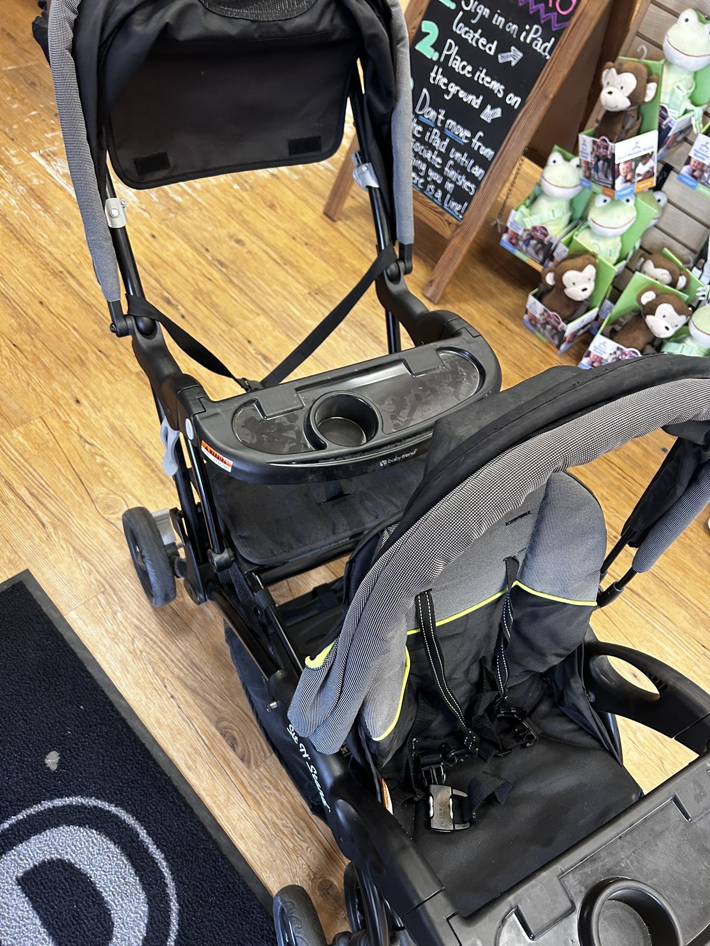 Double Stroller (Sit or Stand)