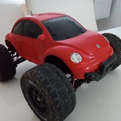 1:12 Custom Bug Fast 4x4 RC Car. 