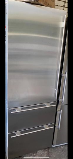 Subzero 27” refrigerator