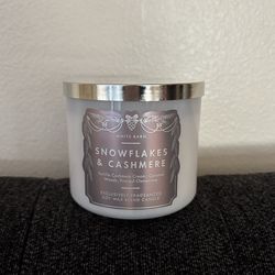 Snowflakes & Cashmere 3-Wick Candle