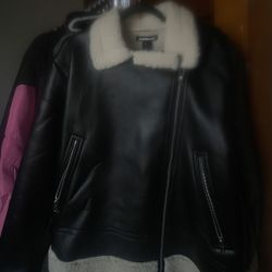Large Sherpa faux  Leather Jacket New Wit Tag 