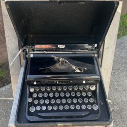 Royal Typewriter