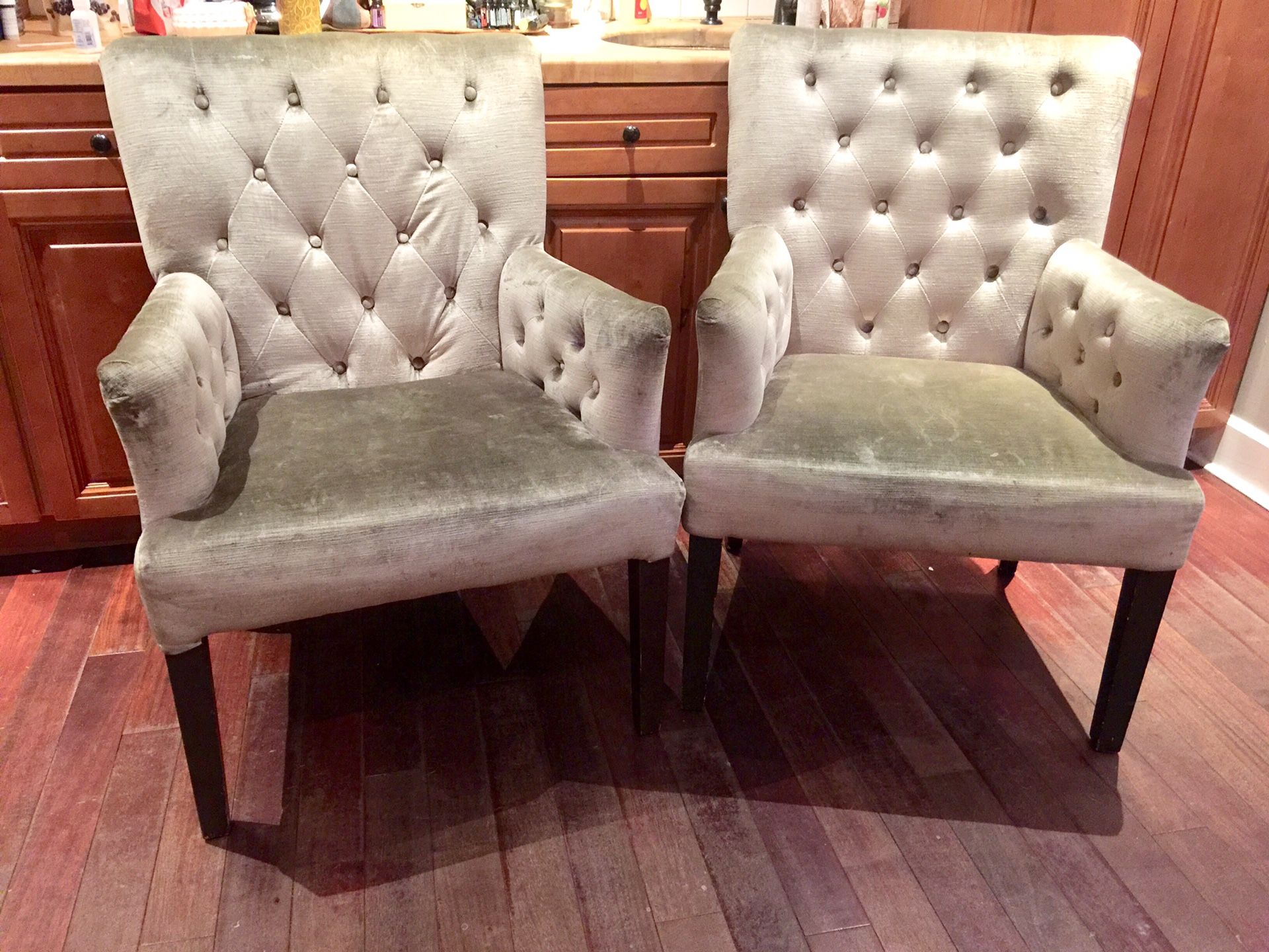 Tufted green velvet chairs (pair)