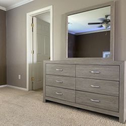 🔹. Dresser and Mirror 