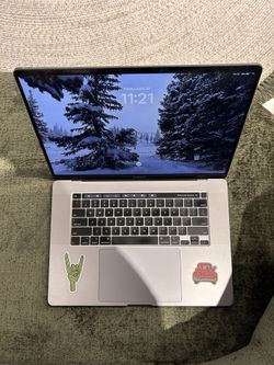 MacBook Pro 2019 16”