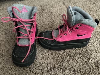 Girls Pink Nike Snow Boots