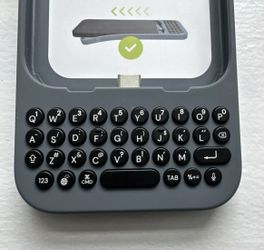 Clicks Creator London Sky iPhone 15 Pro Max keyboard case Clicks Creator London Sky iPhone 15 Pro Max keyboard case