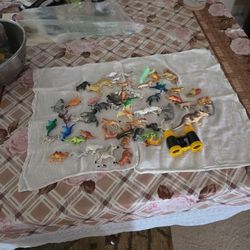 Vintage Lot Of Animals One Money's 