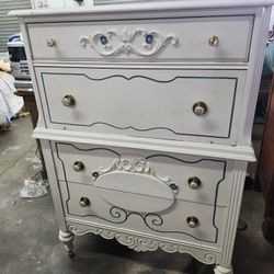Vinatge Wood Dresser