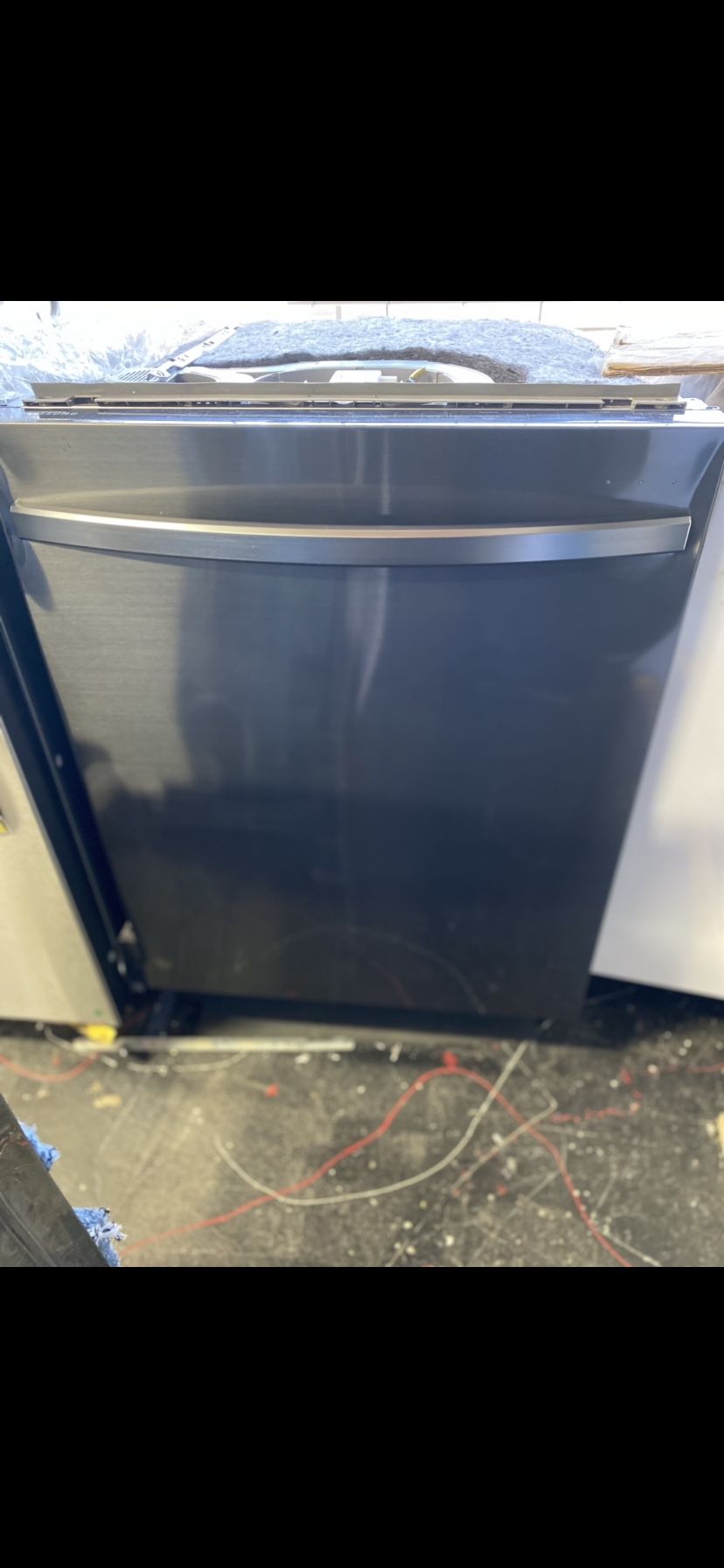 New Samsung - BLACK Stainless Dishwasher
