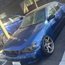 2001 Lexus IS 300