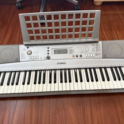 Yamaha YPT-300 61 Keys Electric Keyboard With Stand 