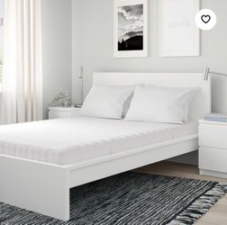 Queen size mattress - medium firm