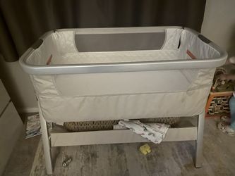 Baby joy Bassinet 