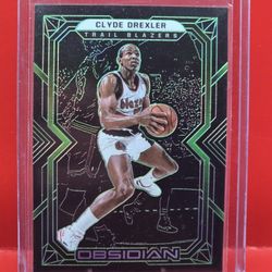 2021-22 Panini Obsidian - Clyde Drexler #150 Electric Etch Green /25