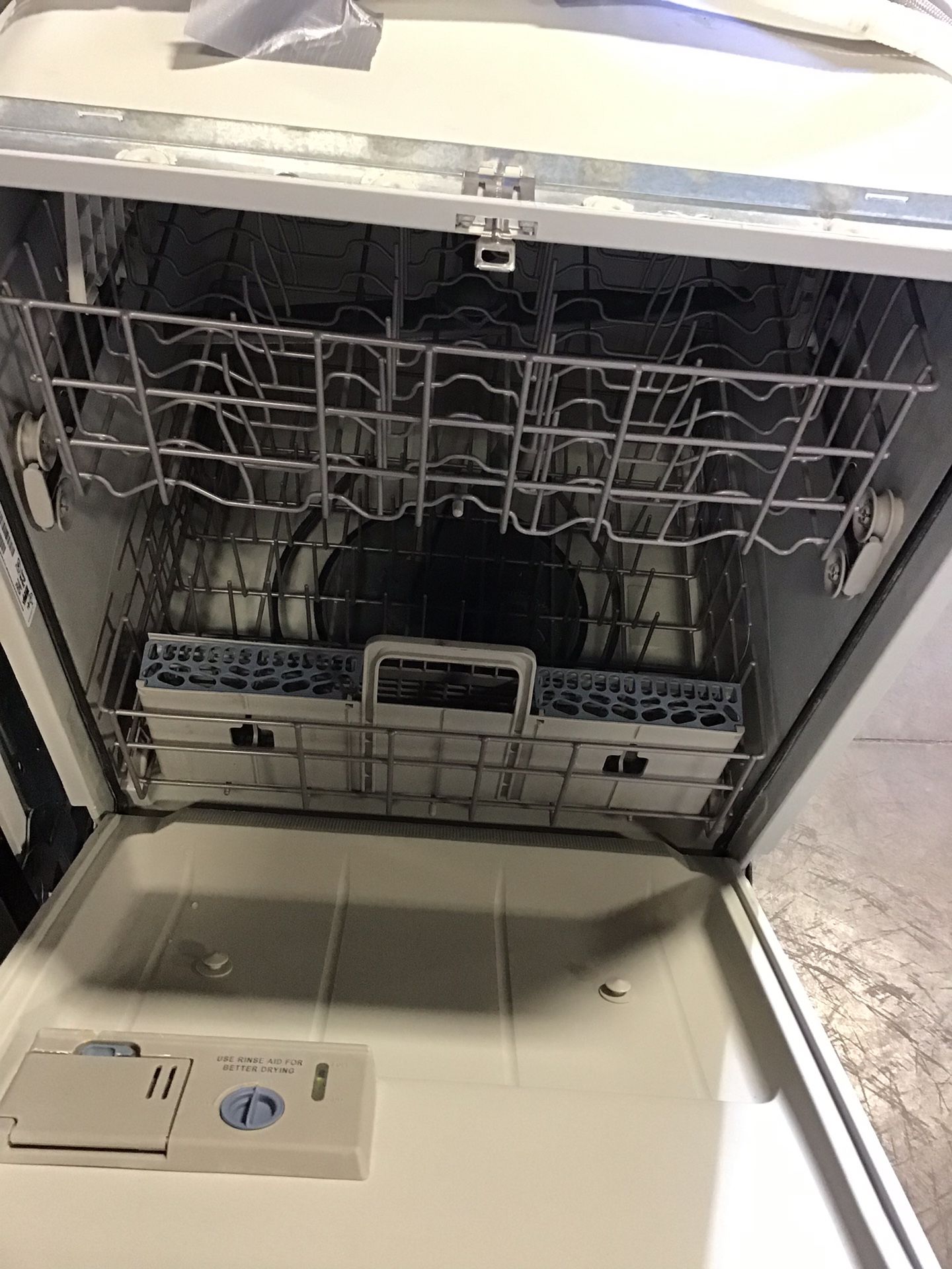 Whirlpool black dishwasher for Sale in Las Vegas, NV OfferUp