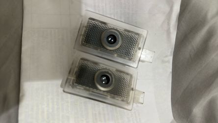 Chrysler 300s LED car door lights