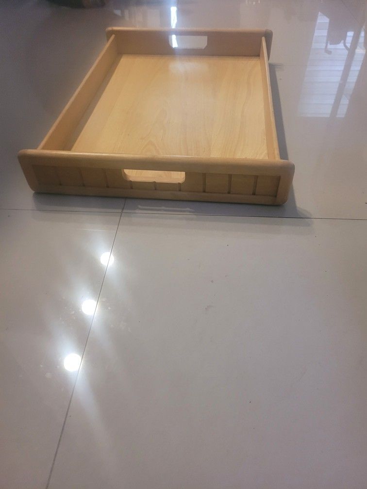 Large wooden tray 24' long x 17' wide x 4' deep