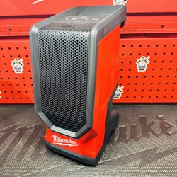 Milwaukee M18 18V Lithium-Ion Cordless Wireless Bluetooth Jobsite Speaker (Tool-Only)