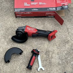 Milwaukee M18 Fuel Brushless 4.5” Paddle Switch Angle Grinder 🛑Tool Only/No Batería 