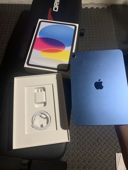 iPad 11” (A16) – 128GB – Blue – Like New + Screen Protector