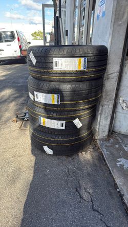 Goodyear 255/40R21