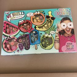 We Smell! Scented Jewelry Kit – 1000+ Beads (Ages 8+