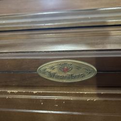 Free Wurlitzer Upright  Piano (FREE)