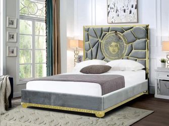 UPHOLSTERY PLATFORM BED NEW IN BOX