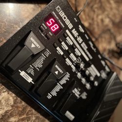 Boss ME-25 Guitar Multi-Effects Processor Effects Pedal