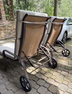 Pair of patio chaise lounge chairs