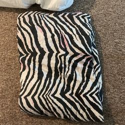 Zebra Print Comforter For Twin Size Bed Used