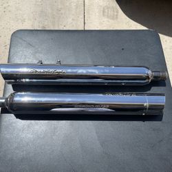 Harley Davidson “Screamin’ Eagle” Street Cannon Performance Slip-On Mufflers