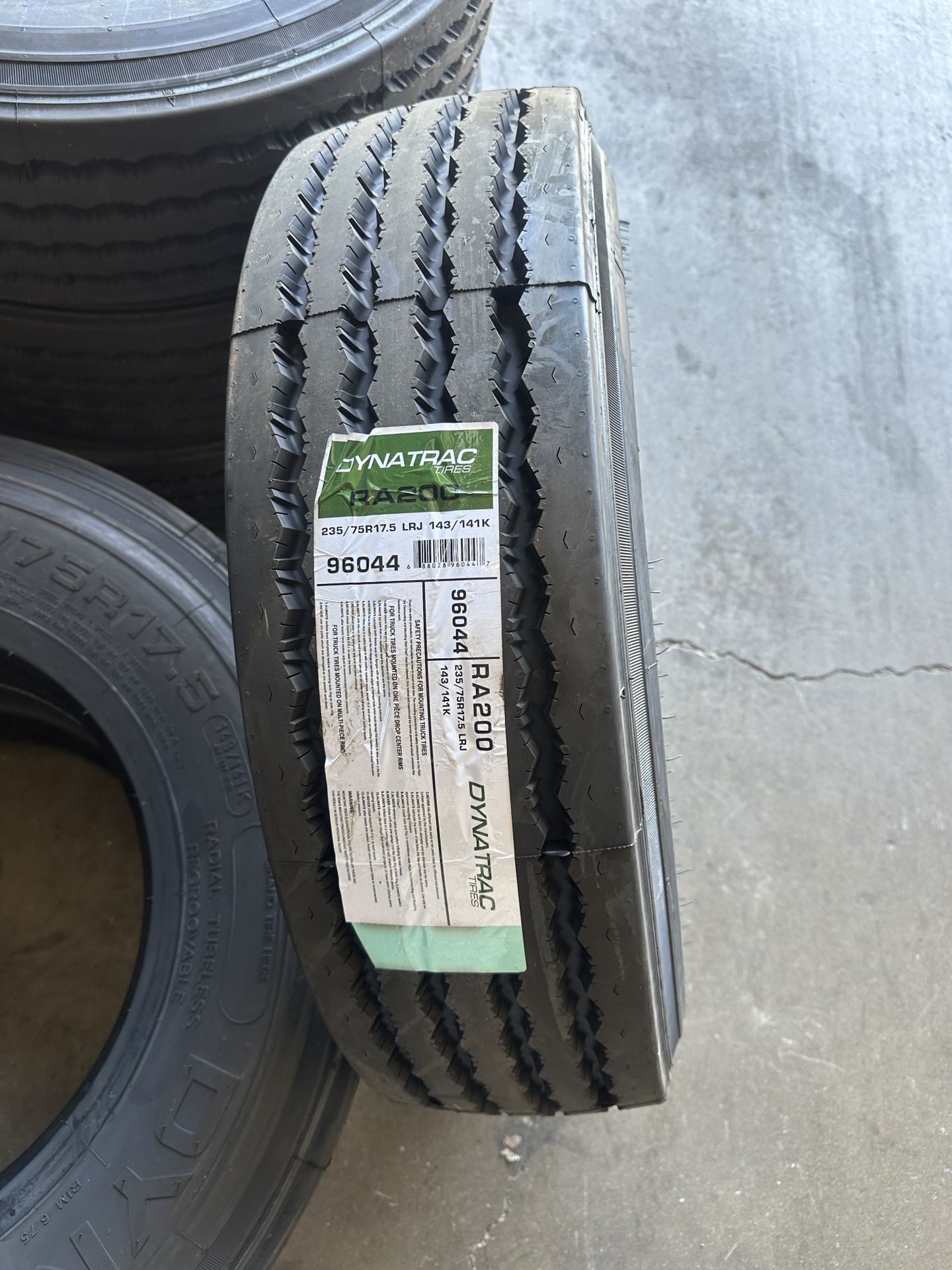 235-75-17.5 18-ply BRAND NEW DYNATRAC RA200**A/P** WE FINANCE