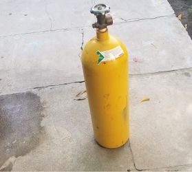 Helium Tank
