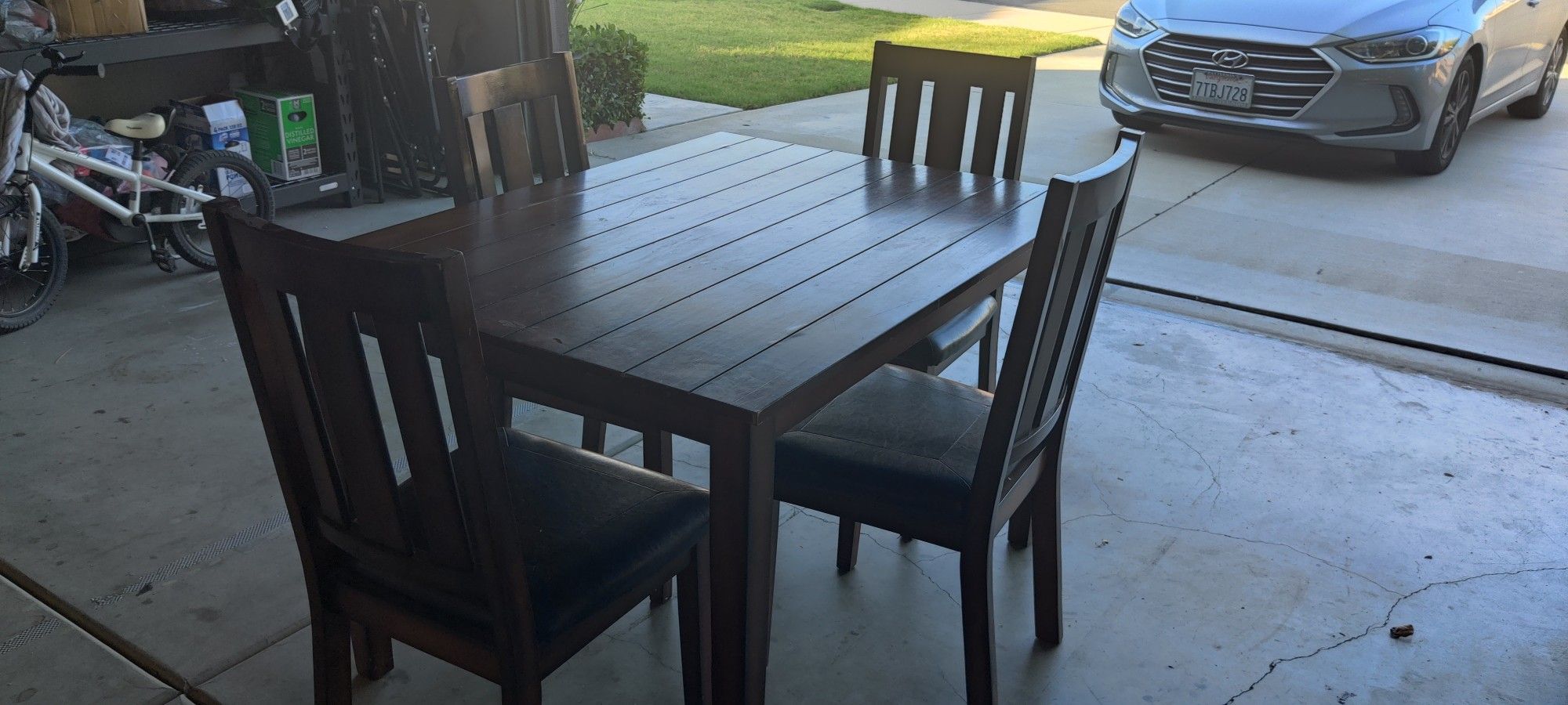 Dining Table With 4 Chairs